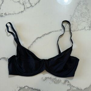 SKIMS Black bra unlined with gold hardware 32C